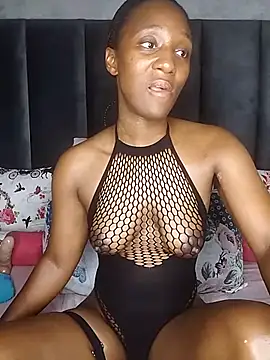 Snapshot of Lucy_Blacksilk chatting on 2, 2, 2026 Lucy Blacksilk online show from 2, 2, 2026