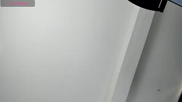 Snapshot of emagarcia chatting on 25, 11, 2025 emagarcia online show from 25, 11, 2025