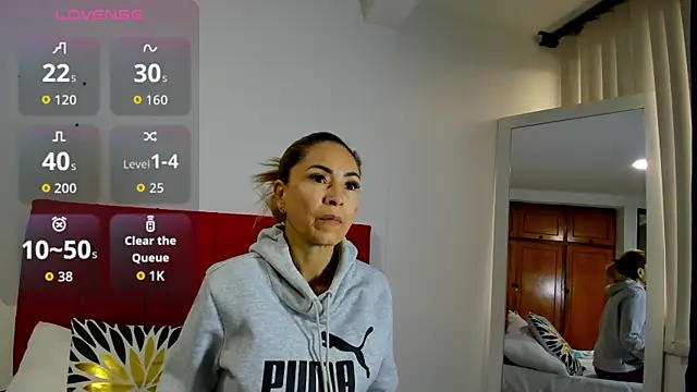 Snapshot of emagarcia chatting on 4, 12, 2025 emagarcia online show from 4, 12, 2025