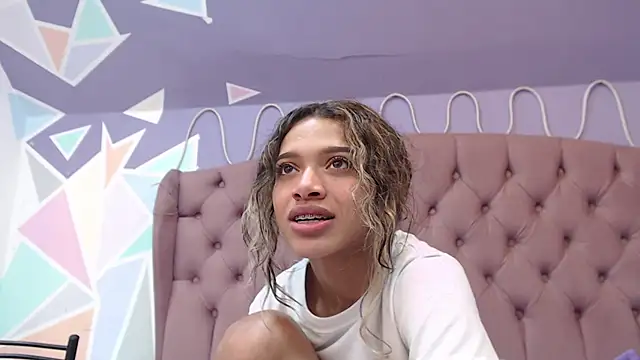 BritneyCollins online show from 12, 3, 2025