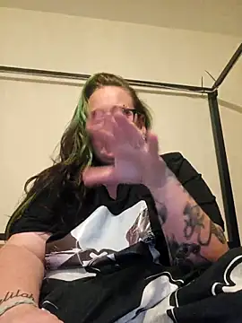 Bunny Cummings online show from 12, 9, 2025