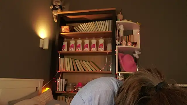 Snapshot of DarylBarks chatting on 15, 2, 2026 DarylBarks online show from 15, 2, 2026