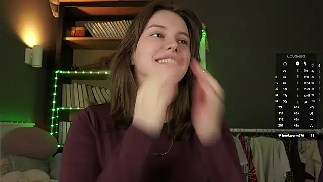 Snapshot of DarylBarks chatting on 3, 3, 2026 DarylBarks online show from 3, 3, 2026