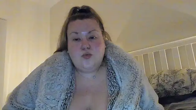 Busty-BBW-Emilie online show from 3, 3, 2025