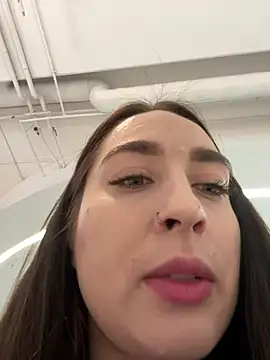 Holly Play online show from 10, 12, 2024