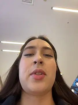 Holly Play online show from 20, 12, 2025