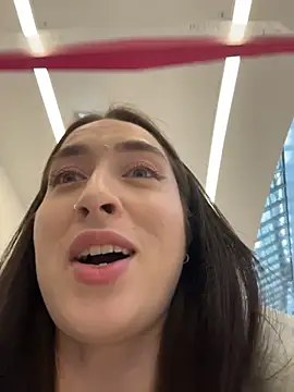 Holly Play online show from 17, 2, 2026