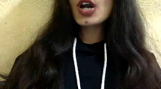 Snapshot of krati74 chatting on 23, 1, 2025 krati74 online show from 23, 1, 2025