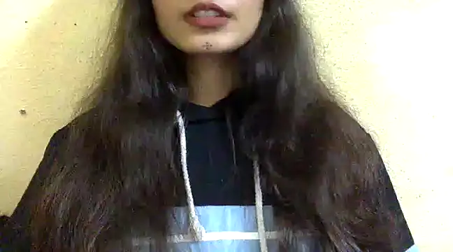 Snapshot of krati74 chatting on 24, 1, 2025 krati74 online show from 24, 1, 2025