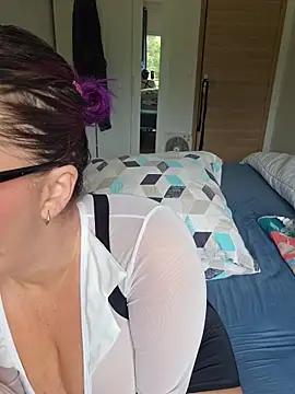 Chaudesquirt online show from 5, 6, 2026