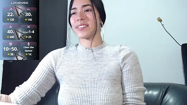 Snapshot of LESLIEBLACK_ chatting on 29, 1, 2025 LESLIEBLACK online show from 29, 1, 2025