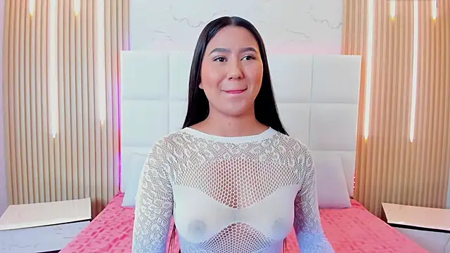 Iris Thompson  online show from 19, 10, 2025