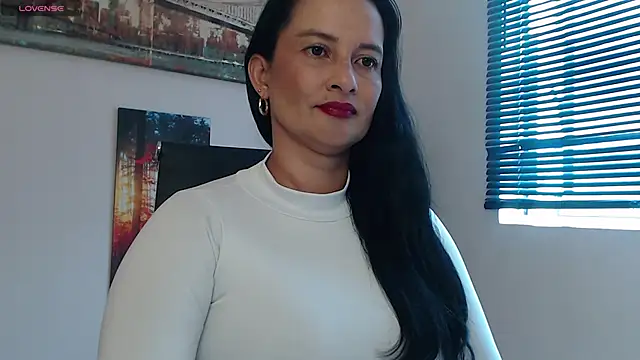 lucy diiaz online show from 24, 12, 2024