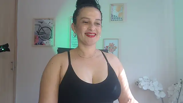 lucy diiaz online show from 6, 2, 2025