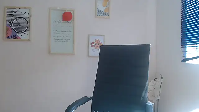 lucy diiaz online show from 3, 3, 2025