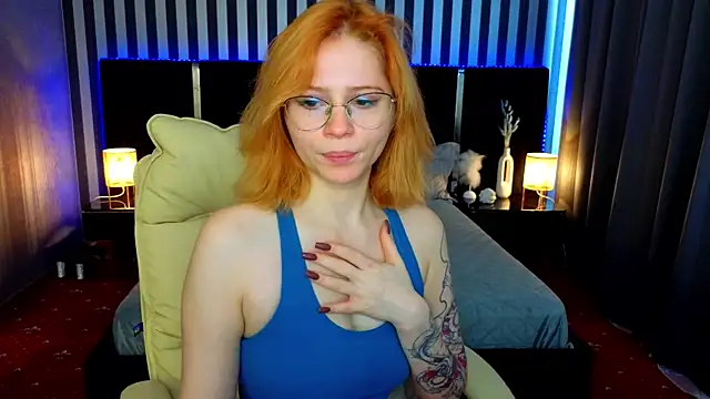Snapshot of Sasha_Exclusive chatting on 15, 9, 2025 Sasha Exclusive online show from 15, 9, 2025