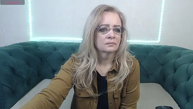 IvanaCharm online show from 24, 2, 2025