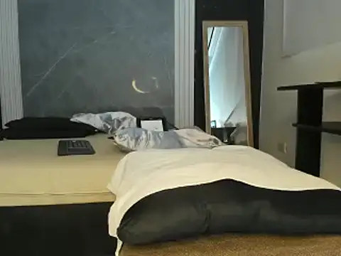 YummyDuooo online show from 28, 2, 2025