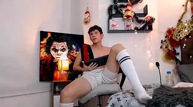 flowers18 online show from 17, 12, 2024