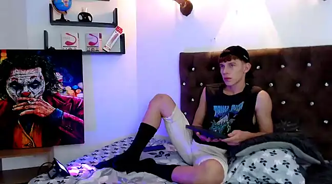 flowers18 online show from 12, 2, 2025