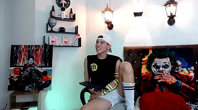 flowers18 online show from 25, 2, 2025