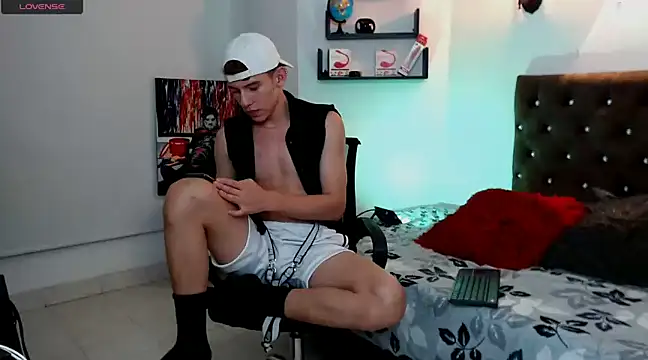 flowers18 online show from 1, 3, 2025