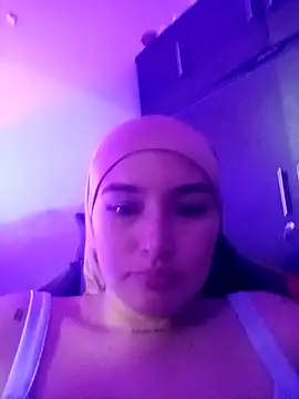 Celeste camila18 online show from 13, 3, 2026