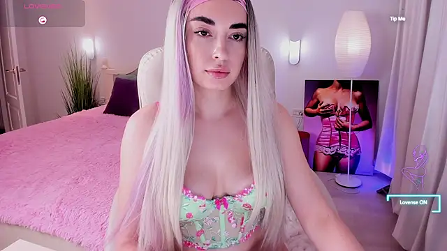 Snapshot of Miss_Elia chatting on 16, 1, 2025 Miss Elia online show from 16, 1, 2025
