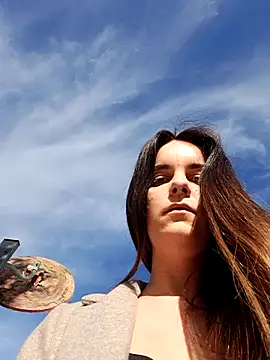 RaonXO online show from 8, 1, 2025