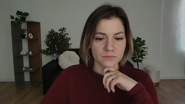 MariaSttone online show from 9, 2, 2025