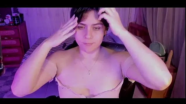 Snapshot of isabelacooperr chatting on 8, 5, 2026 isabelacooperr online show from 8, 5, 2026