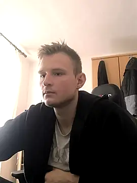 Snapshot of hardgun_ chatting on 15, 3, 2025 hardgun  online show from 15, 3, 2025