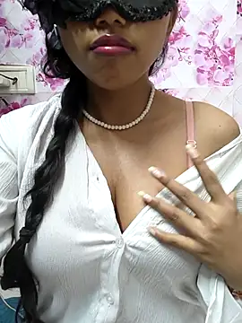 sandy naughty online show from 3, 6, 2026