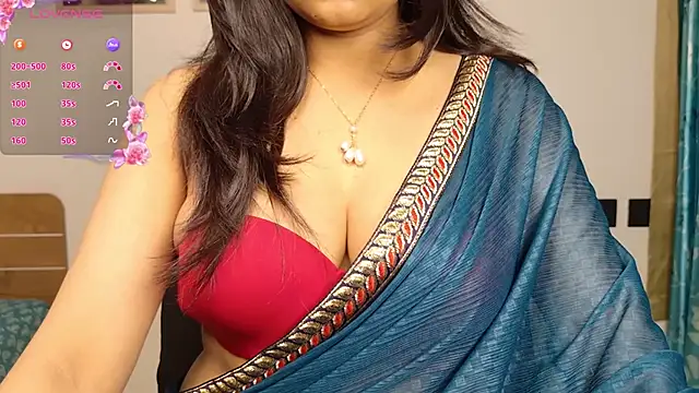 Snapshot of Punjabi_Queen1 chatting on 21, 11, 2025 Punjabi Queen1 online show from 21, 11, 2025