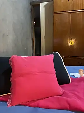 RuivaRaposinha online show from 25, 1, 2025