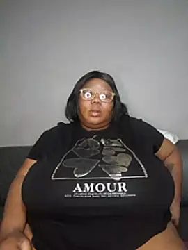 Snapshot of DAIRYBELLELIZxx chatting on 14, 7, 2026 DAIRYBELLELIZxx online show from 14, 7, 2026
