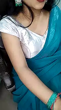 Snapshot of karishma chatting on 23, 12, 2024 karishma online show from 23, 12, 2024