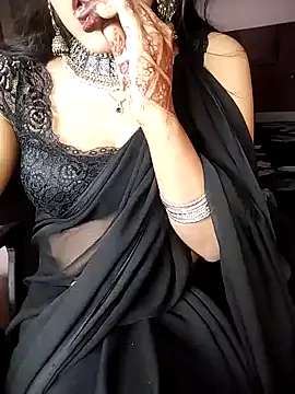 Snapshot of karishma chatting on 28, 12, 2024 karishma online show from 28, 12, 2024