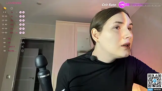 Maria Bowie online show from 4, 10, 2025