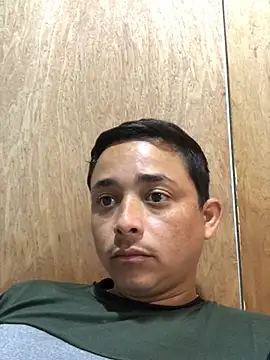 isacalejandroo online show from 28, 1, 2025