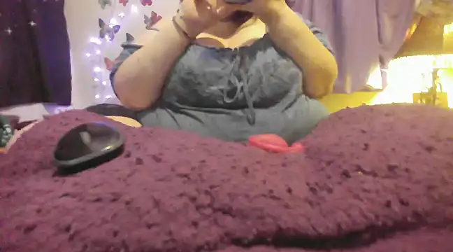 Snapshot of Alli_Kat chatting on 2, 1, 2025 Alli Kat online show from 2, 1, 2025