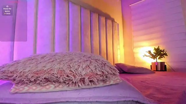 lil hanna18 online show from 15, 10, 2025