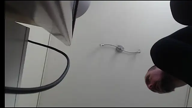 Snapshot of SisDamFem chatting on 15, 3, 2025 SisDamFem online show from 15, 3, 2025