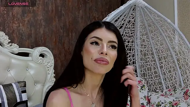 LaraDivine online show from 3, 12, 2024