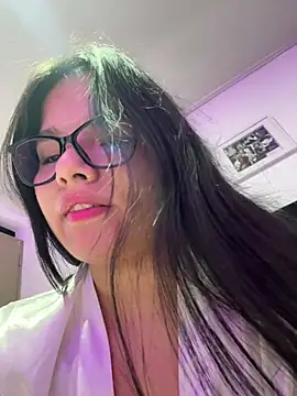 SophieHarris  online show from 30, 3, 2026