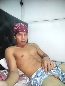 Snapshot of alex_candela chatting on 2, 2, 2025 alex candela online show from 2, 2, 2025