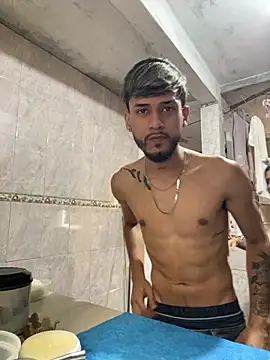 Rouuus12 online show from 7, 2, 2026