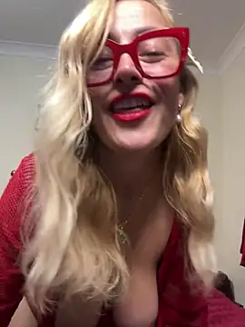 Snapshot of Lizy_Alala chatting on 14, 1, 2025 Lizy Alala online show from 14, 1, 2025