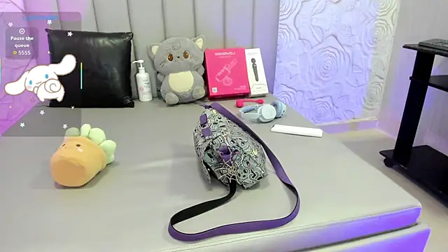 AlexaFoxy18 online show from 16, 7, 2026