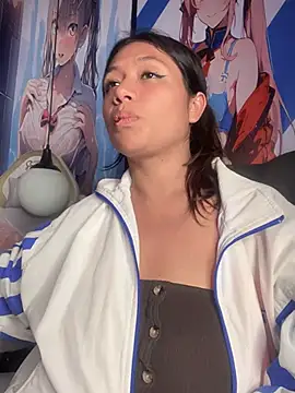 Im Little online show from 23, 2, 2025